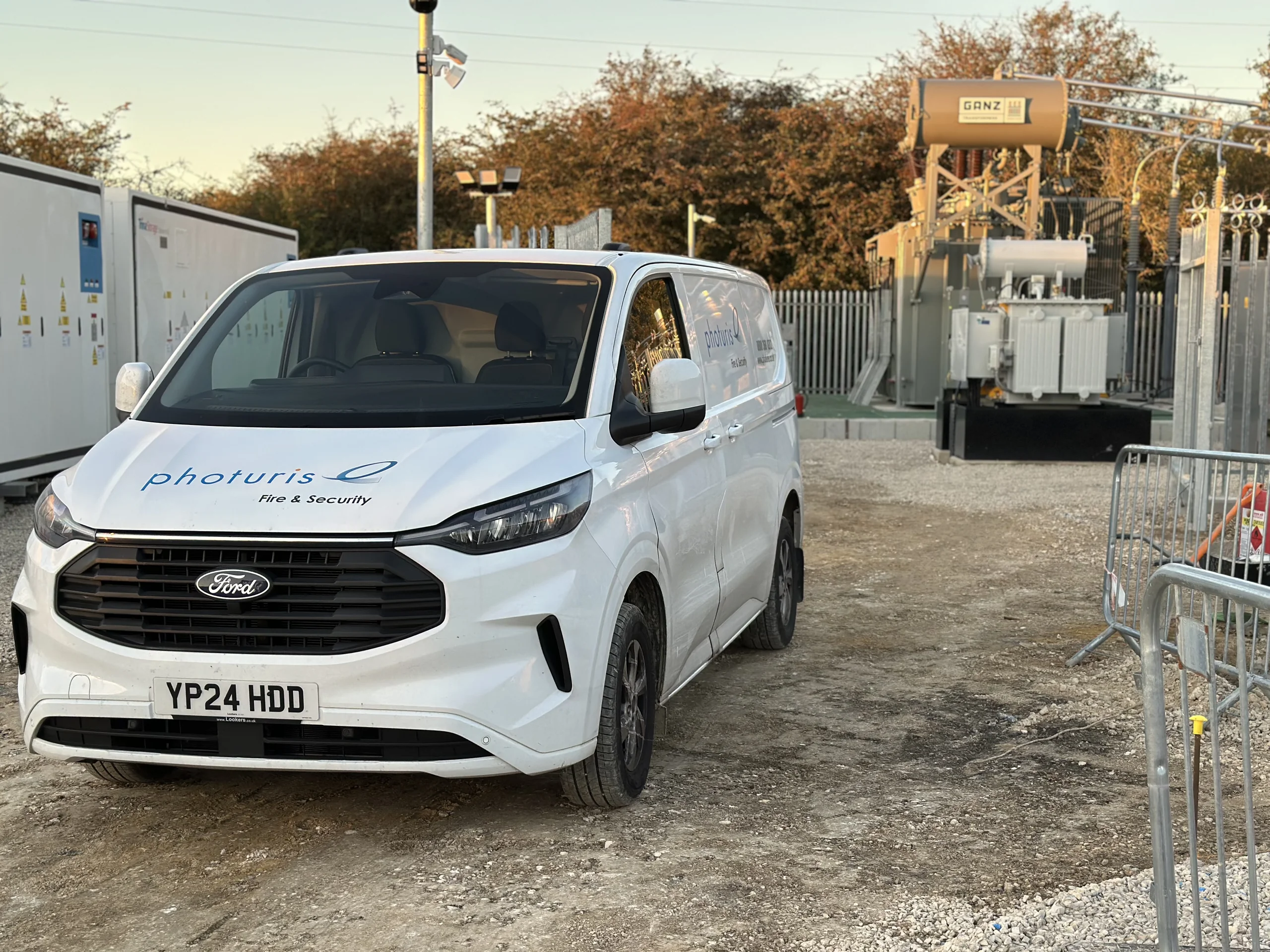 Photuris field engineering vehicle on site