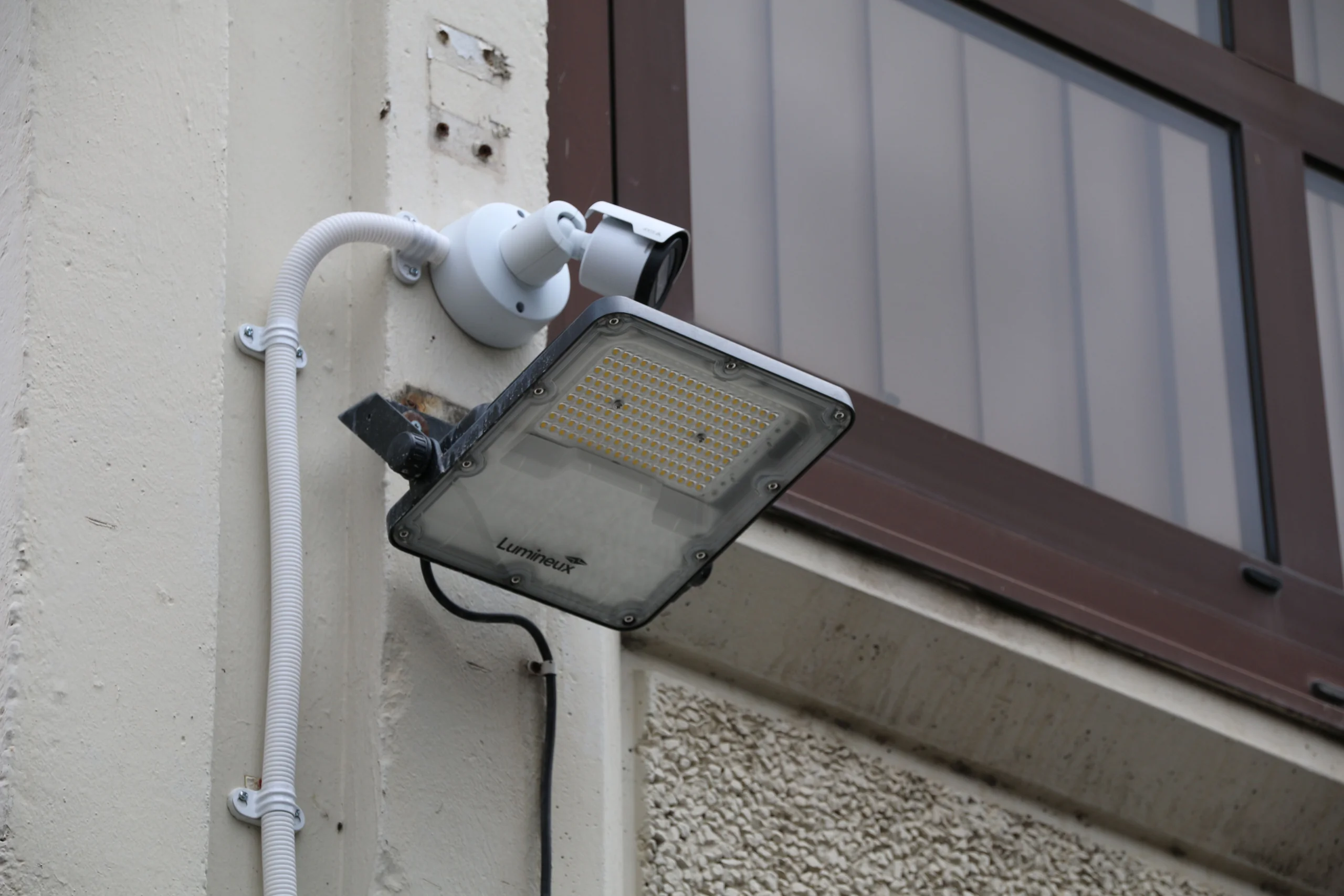 Upgraded perimeter lighting at NHS White Rose House